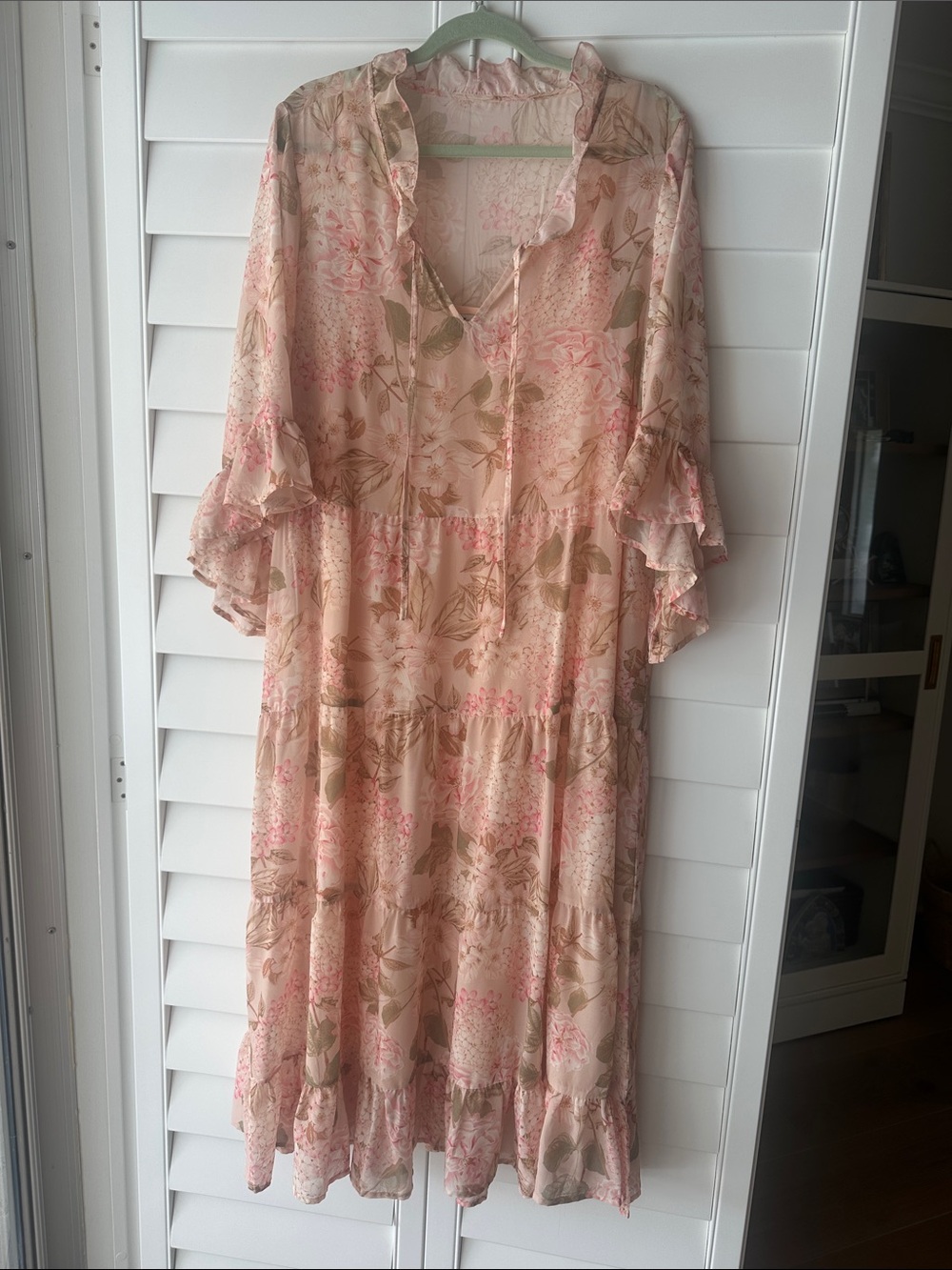 Show me your MUMU lightweight gold pink maxi dress XL